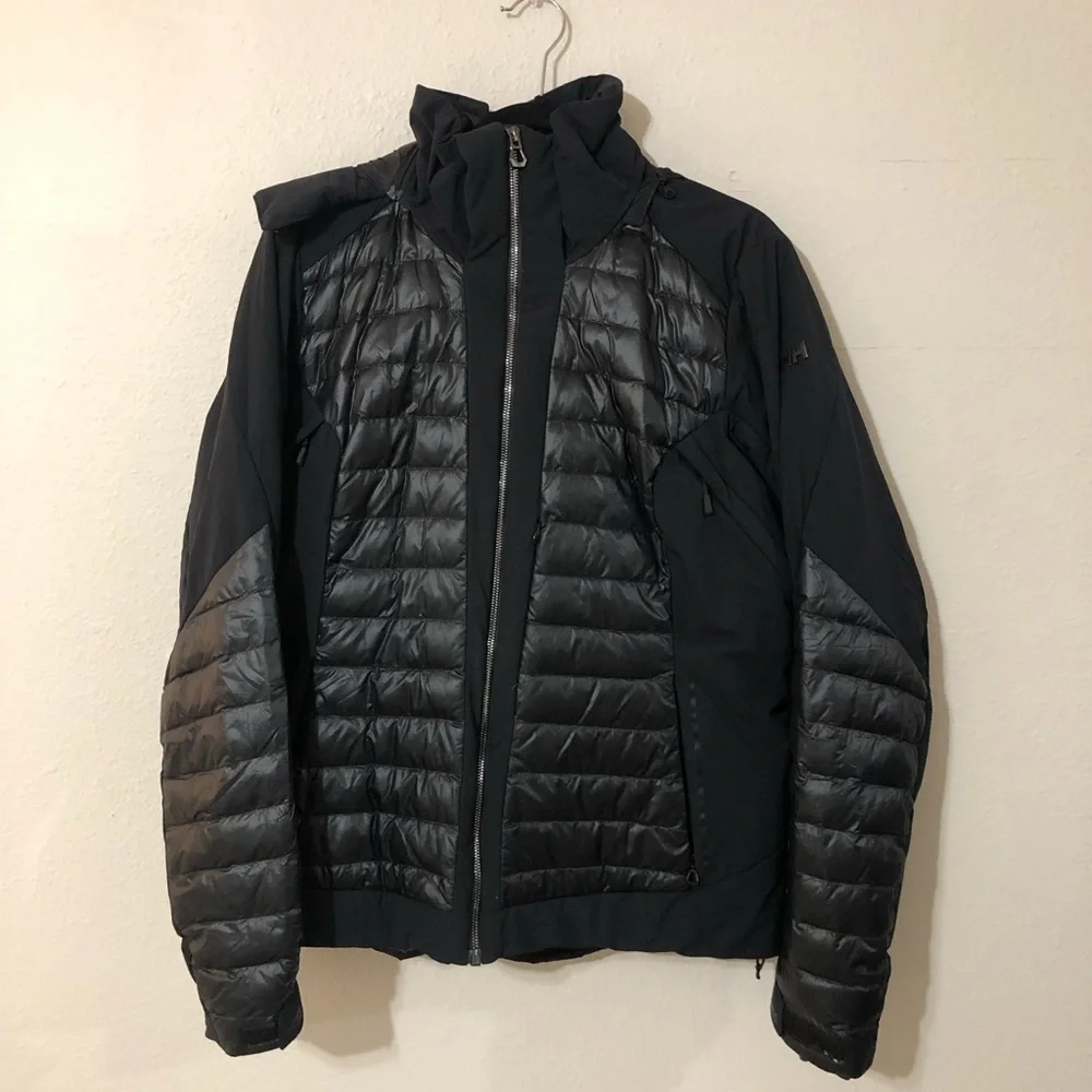 Helly Hansen Ski Jacket - Picture 2 of 13